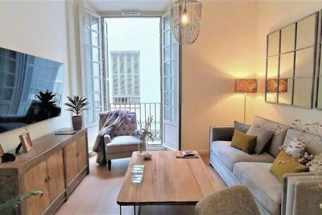 Key-Wise Luxury Plaza Teatro Free Parking 2R Apartment Malaga