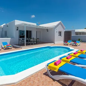 villa-cancela-by-villa-plus.puertodelcarmen-hotels.org/
