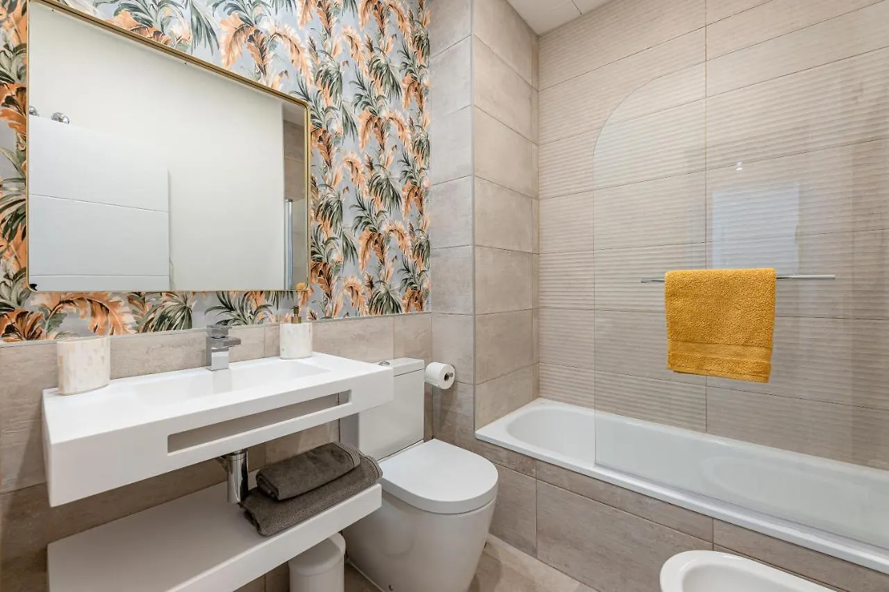 Key-Wise Luxury Plaza Teatro Free Parking 2R Appartement Málaga